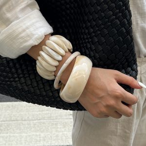Barman Boho Cream Resin Shell Stackable Bangle Set Women Statement Bracelet